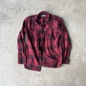 Quiksilver Shirt Mens S Small Red Black Saturn Plaid Lightweight Cotton Flannel